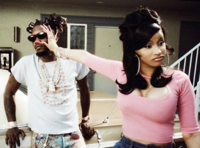 ​CardiB称与老公Offset分手 自己目前是单身状态