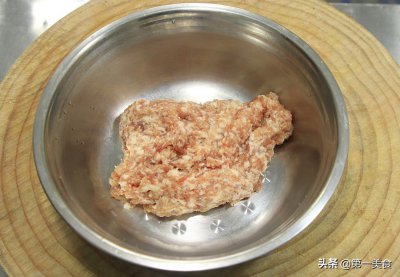 ​饺子馅配方大全家常（最常见的饺子馅做法，鲜嫩多汁，都是冬天常吃的馅，家人