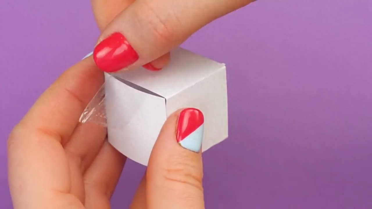 益智玩具小妙招，带你学习如何制作可以翻转的无限魔方！