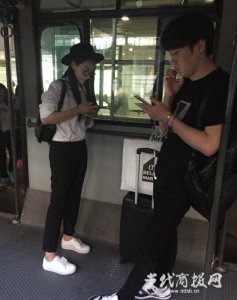 ​宋茜工作室签约贾士凯 与杨洋颖儿同门贾士凯被曝爱“挖墙脚”