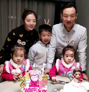 ​杨威疑似婚变，婚后15年生3娃，抱怨日子过不下去，杨云憔悴现身