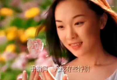 ​为什么说霍思燕不简单？ 26岁一脱成名，她是娱乐圈出了名的“黑料女王”