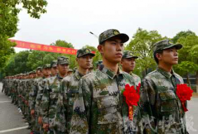 ​参军视力要求多少度才合格：服兵役要求