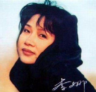 ​歌手李娜为什么出家了呢(李娜为什么要出佛门)