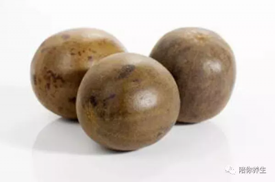 ​罗汉果的功效与作用及食用方法 罗汉果又称“神仙果” “既是食物又是药品”的