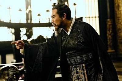 ​披荆斩棘什么意思？披荆斩棘出自什么典故？