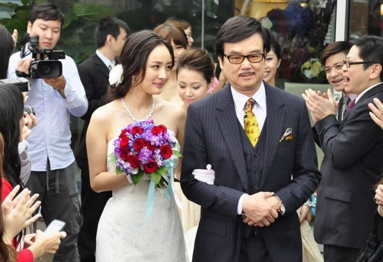 八星报喜杨幂比基尼