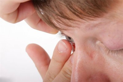 ​眼屎多怎么办（“眼屎”增多是健康隐患，赶紧吃这两物来调理）