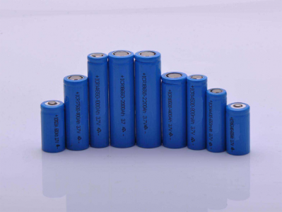 ​7号和5号电池哪个大（7号和5号电池哪个大些）