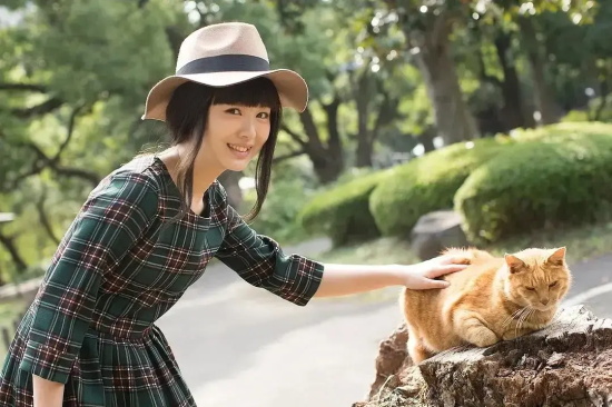 日本女演员滨边美波，新生代的”石原里美”