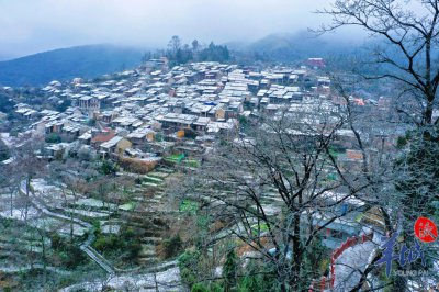 ​银装素裹，千年瑶寨成中国水墨画