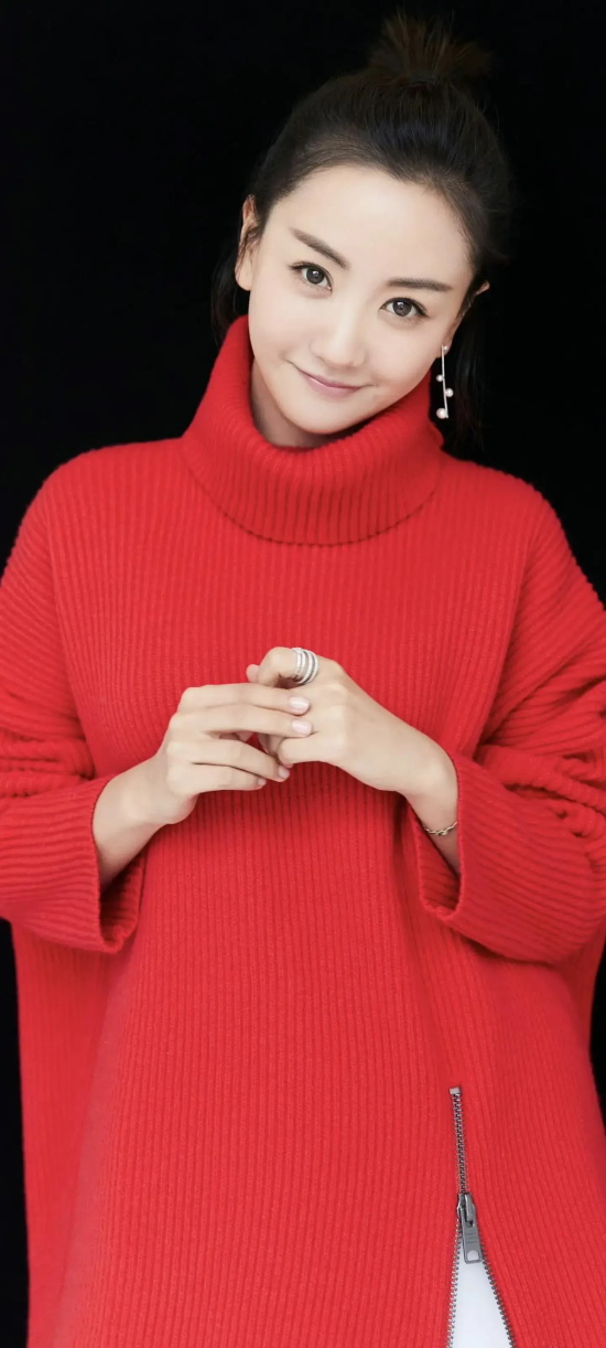 最懒的实力派演员：杨蓉的高清礼服写真合集