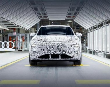 ​奥迪在华首个纯电动车型生产基地开启生产：明年将推3款新车型