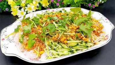 ​教你家庭版凉拌黄瓜做法，开胃爽口又入味，看着就很有食欲