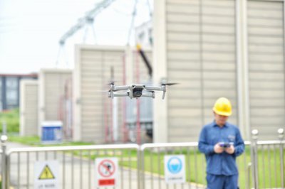 ​春节不打烊的供电局里，比以往“冷清”许多