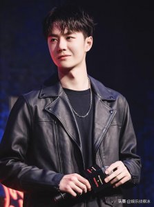 ​奶膘是什么意思（王一博的奶膘走出国门！时而酷盖时而可爱的无死角爱豆你喜欢