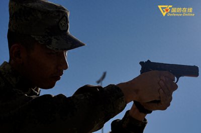 ​鲜衣怒马少年时 不负韶华行且知(青春诗词｜诉说只属于我们的军旅青春)