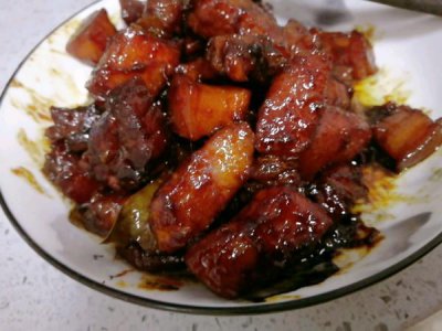 ​红烧肉怎样做好吃又简单(5分钟就能做好的家常红烧肉，简单又好吃)