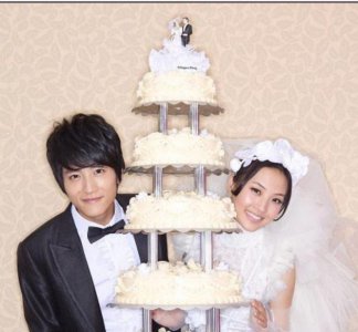 ​郑罗茜的老公是谁 两人的婚纱照特别像王子与公主