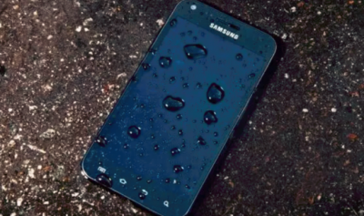 ​手机进水无法开机了怎么办如何抢救（如何快速抢救进水的手机！一定要注意这几