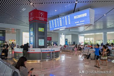 ​12306退票手续费最新规定(高铁票退票规则揭秘，何时退票不收手续费)