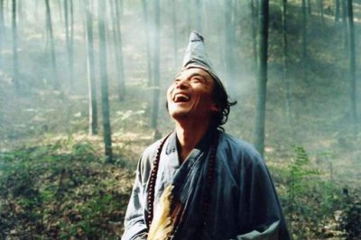 ​“酒肉穿肠过，佛祖心中留”这句话中济公所想表达的真正含义是什么?