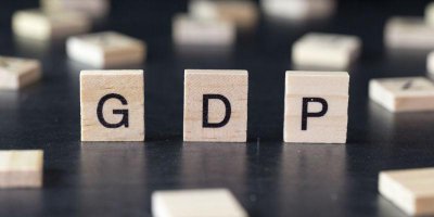 ​林毅夫、吴晓求都认为要达到增长目标，有的政策得先调一调