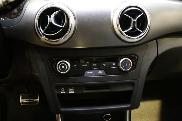 续航超400km9.99万元起售北汽新能源EC5杀入纯电动小型SUV市场-