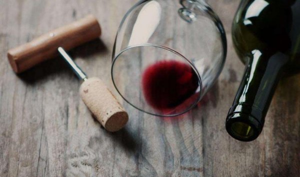 葡萄酒竖着放不可以吗