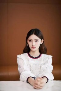 ​林允个人资料简介简历（女演员林允个生活过得很幸福）