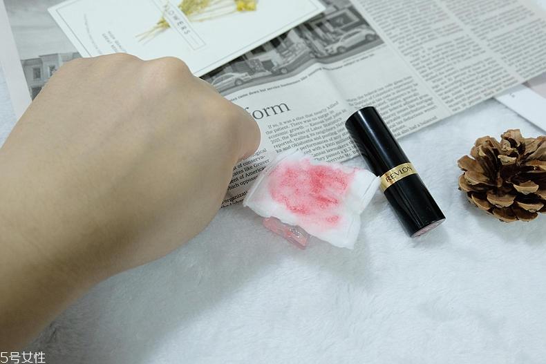 露华浓730是什么颜色 露华浓口红730是正红吗