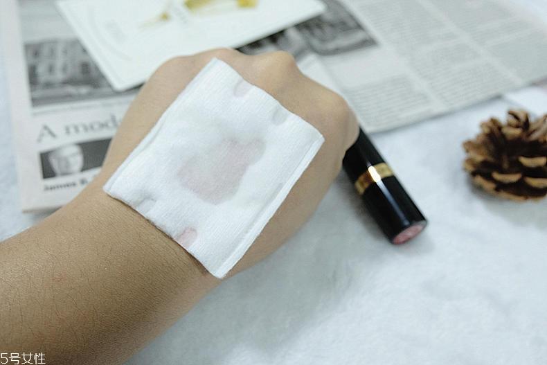 露华浓730是什么颜色 露华浓口红730是正红吗