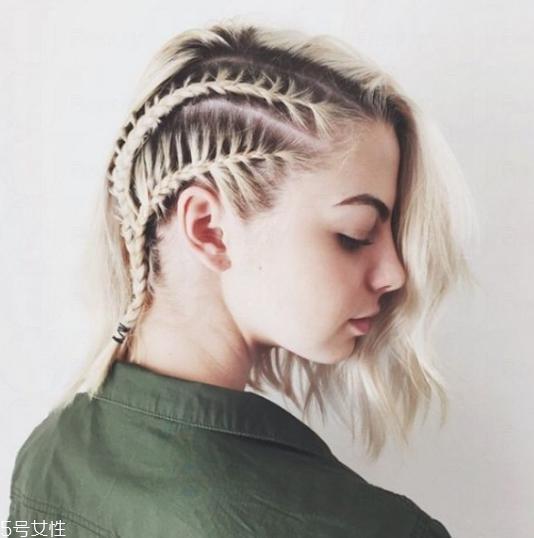 拳击辫子编法图解 拳击辫分步骤图片 拳击辫子编法图解 拳击辫分步骤图片