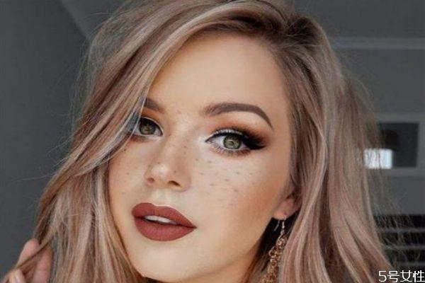 亚洲女生怎么画欧美妆 肿眼泡如何画欧美妆 亚洲女生怎么画欧美妆 肿眼泡如何画欧美妆