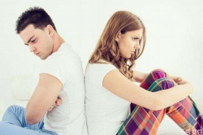 ​女人出轨年龄高峰期 女人出轨高峰期的年龄