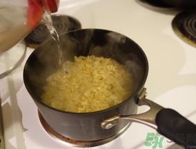 辛拉面是哪个国家的？辛拉面怎么煮好吃？