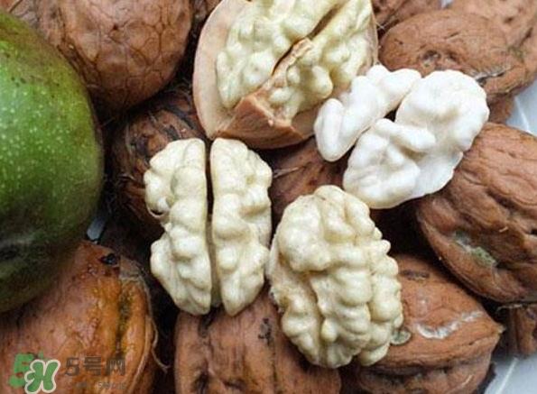 新鲜核桃怎么吃？新鲜核桃怎么给宝宝吃？