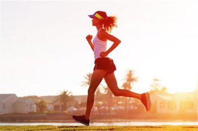 ​跑步的正确姿势 跑步后膝盖疼怎么办