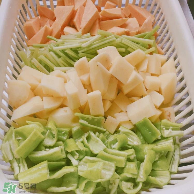 三汁焖锅的做法 三汁焖锅酱料配方解密 三汁焖锅的做法 三汁焖锅酱料配方解密