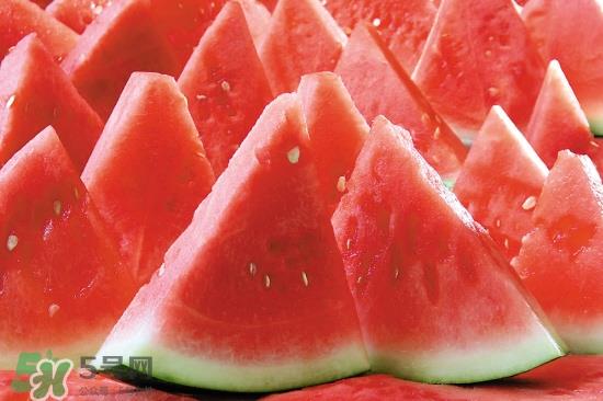 糖尿病人能吃西瓜吗？糖尿病患者如何放心吃西瓜？