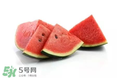 糖尿病人能吃西瓜吗？糖尿病患者如何放心吃西瓜？