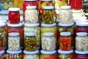 亚硝酸盐吃了致癌吗？不说剂量谈癌症都是耍流氓