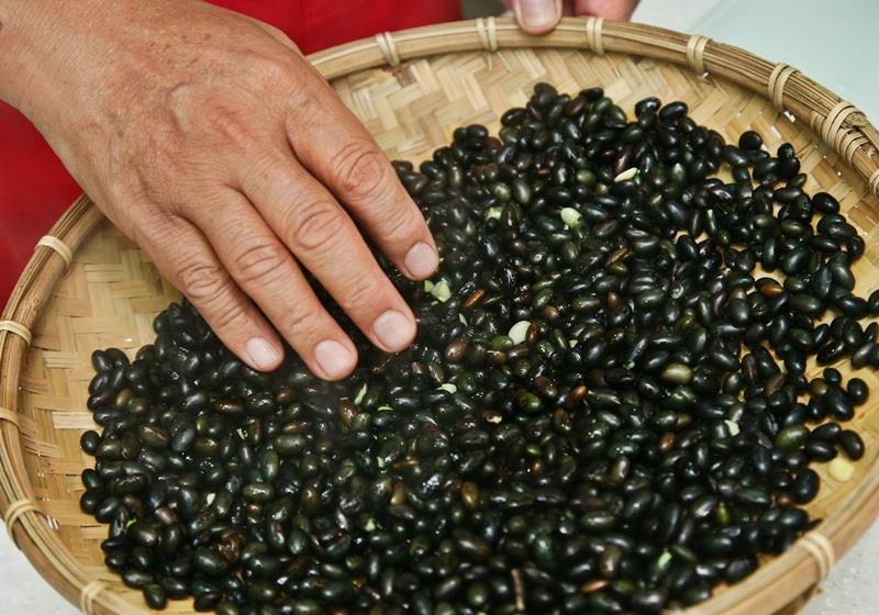 黑豆酱油的做法 在家也能自制