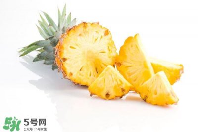 ​吃菠萝的好处 吃菠萝的好处与坏处