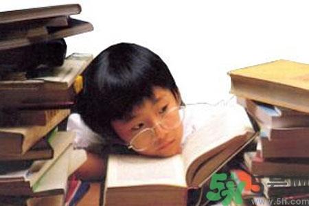 熬夜对青少年有什么影响？熬夜对青少年的危害是什么？