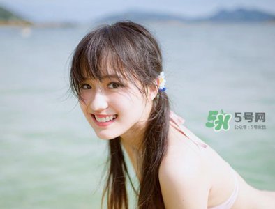 ​游泳可以化妆吗?游泳化妆好还是不好?