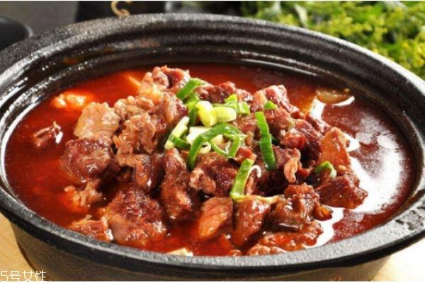 牛腩怎么炖容易烂 牛腩和牛肉有什么区别