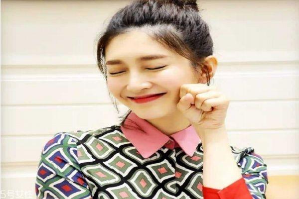 为什么女生喜欢向爱的人撒娇呢 女生撒娇的常见几种表现