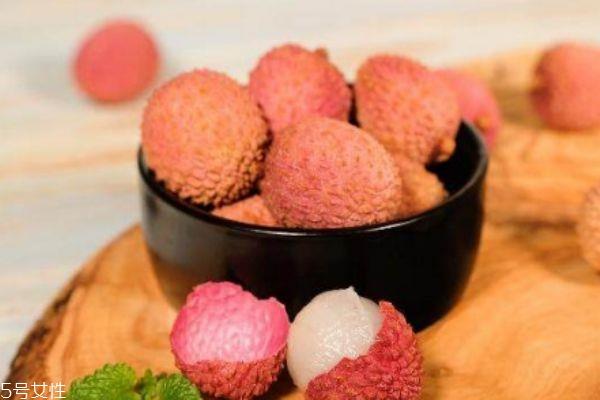 荔枝壳发霉了还能吃吗 新鲜荔枝怎么保存