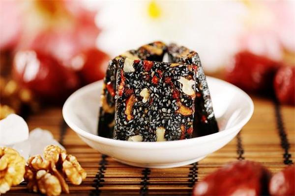 阿胶糕一年四季都可以吃吗 阿胶糕什么季节吃最好